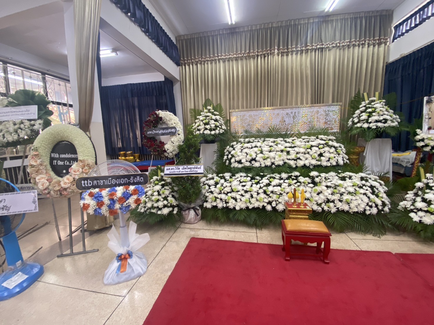 พวงหรีดวัดดอนเมือง ส่งด่วนตรงเวลา ถึงศาลา 5 ทางเข้าวัดดอนเมือง พระอารามหลวง เขตดอนเมือง
