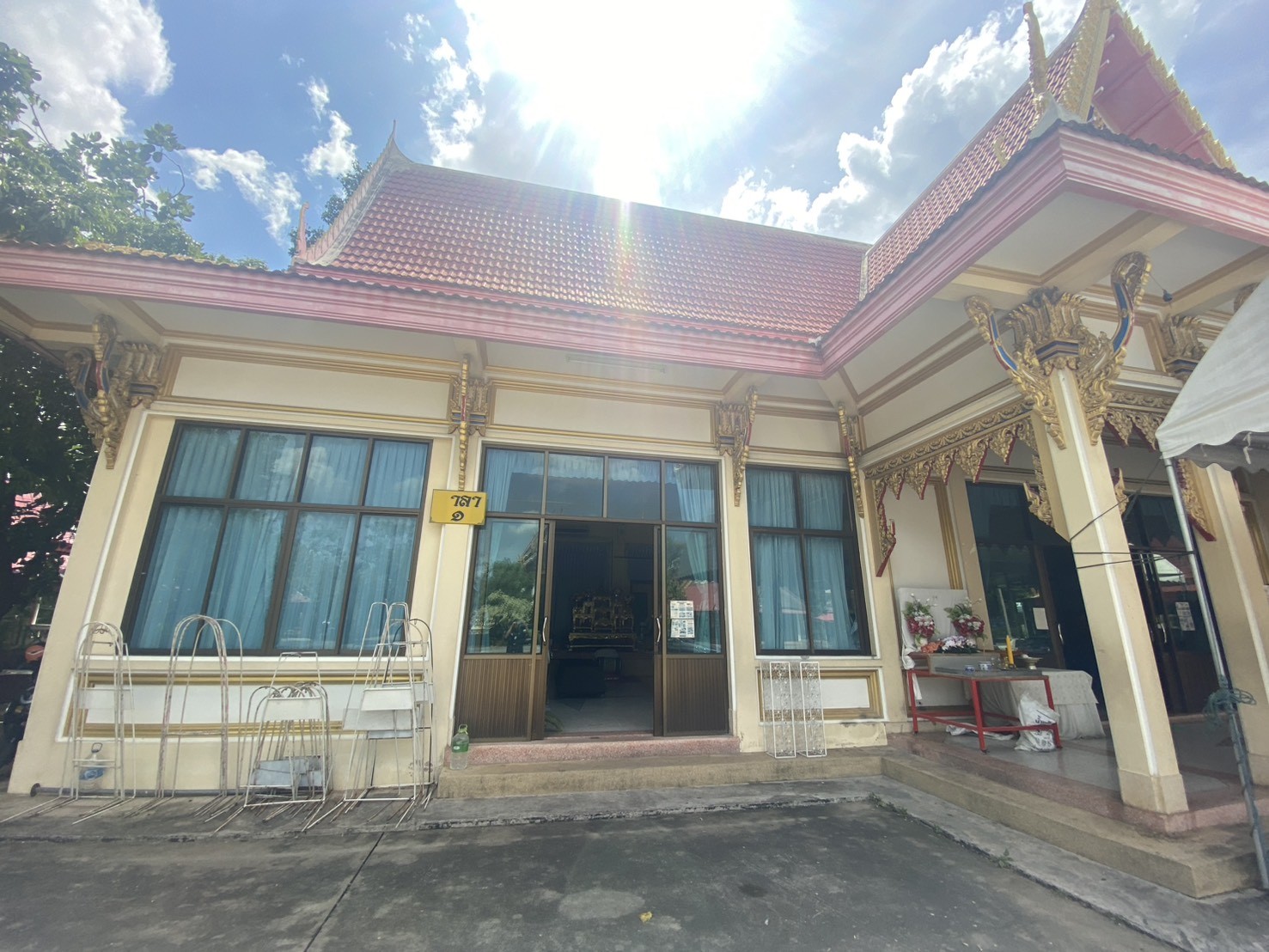 พวงหรีดวัดโพสพผลเจริญ ลำลูกกา ปทุมธานี ส่งตรงศาลา ตรงเวลา ราคาชัดเจน 8 อาคารศาลาภายในวัดโพสพผลเจริญ ใช้จัดพิธีสวดพระอภิธรรม