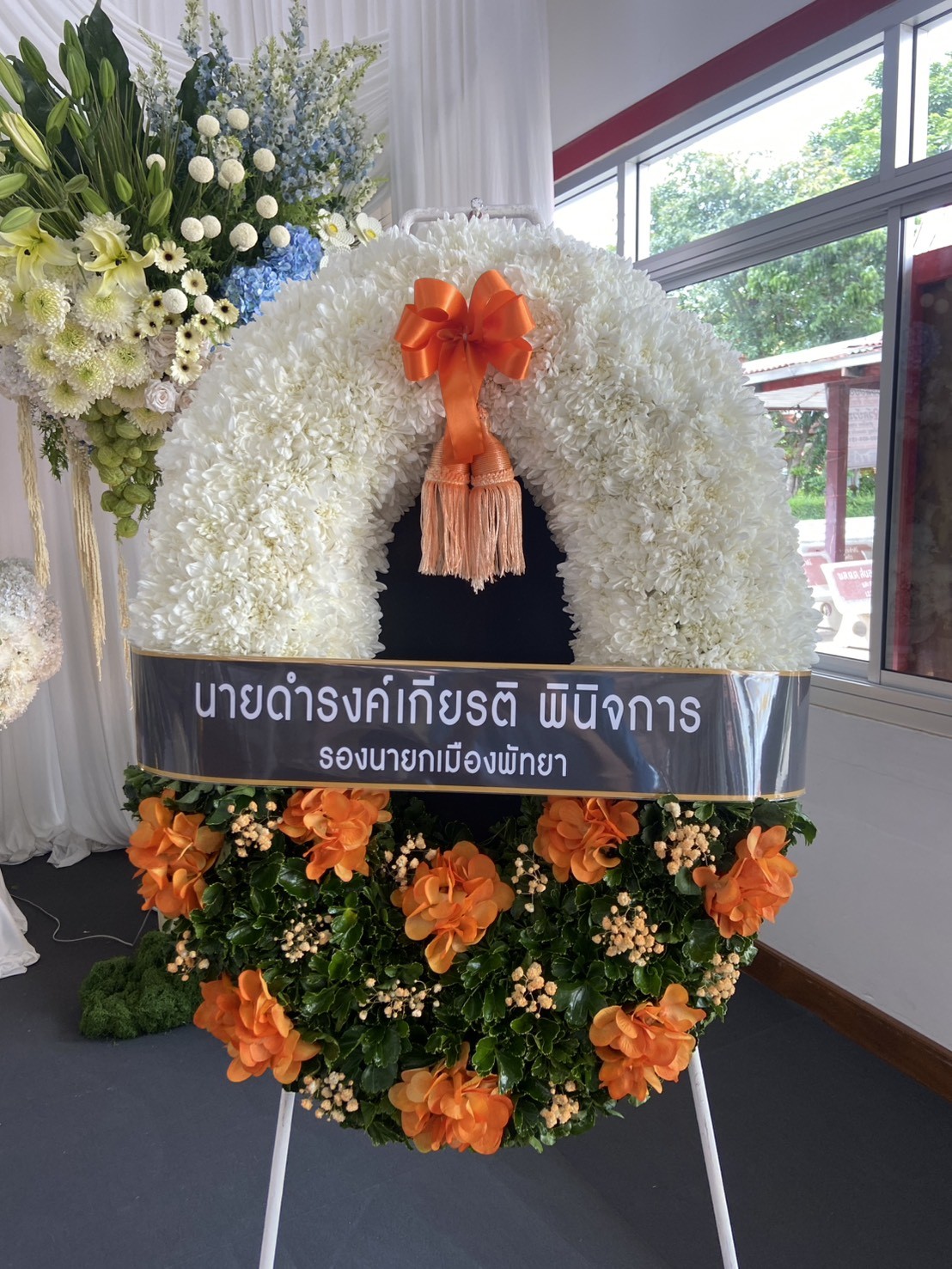 พวงหรีดวัดเพิ่มทาน คลองสี่ คลองหลวง ปทุมธานี ส่งตรงศาลา ตรงเวลา ราคาชัดเจน 9 พวงหรีดดอกไม้สดจัดส่งจริงที่วัดเพิ่มทาน